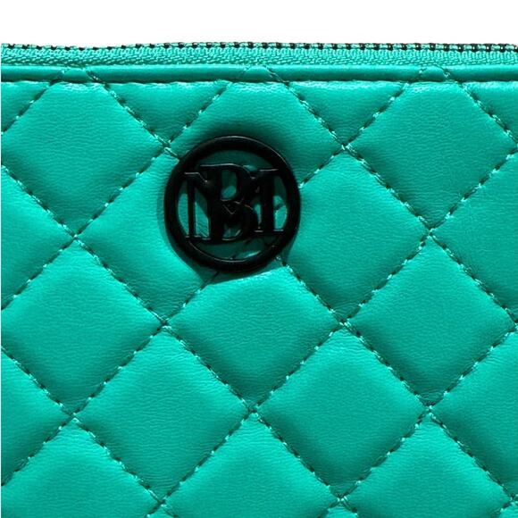 NWT! Badgley Mischka Diamond Green Quilted Clutch - Picture 3 of 6